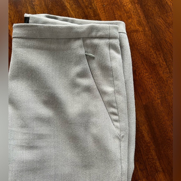 Tahari neutral dress pant- size 2 - Picture 2 of 10